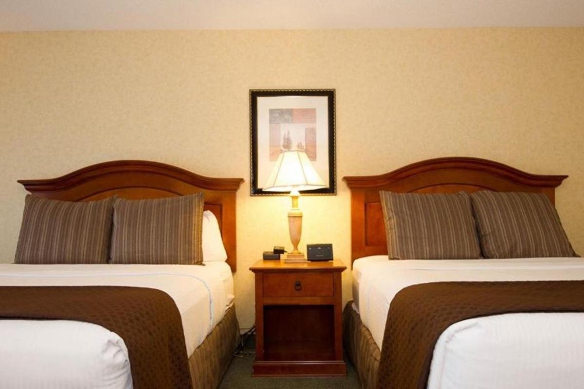 Red Lion Hotel Pasco Airport & Conference Center Buitenkant foto