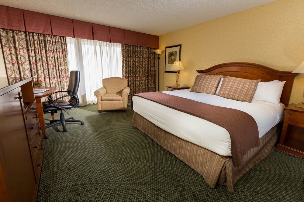 Red Lion Hotel Pasco Airport & Conference Center Buitenkant foto