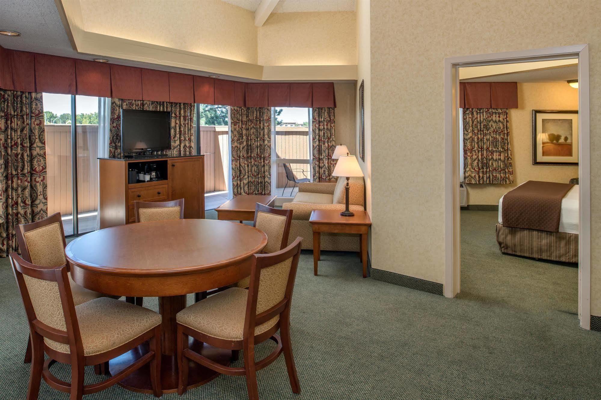 Red Lion Hotel Pasco Airport & Conference Center Buitenkant foto